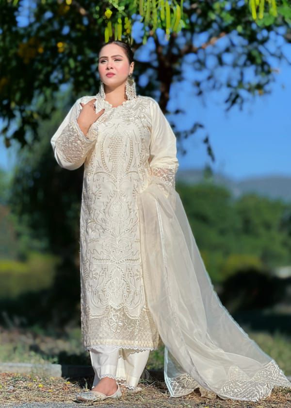 SHANZAY EMBROIDERED LAWN UNSTITCHED 3PC SET | KPA0052